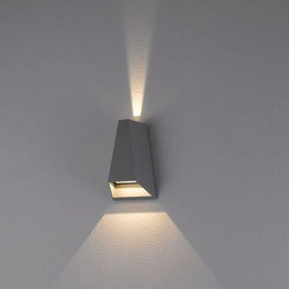 Đèn gắn tường ngoài trời LED IP54 -9W ( Màu trắng, ánh sáng vàng)
